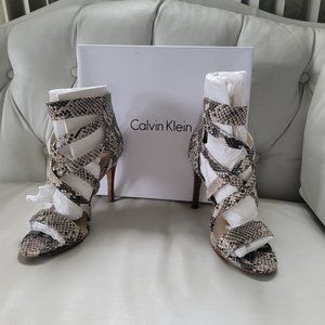Womens Calvin Klein Natural Python Print Leather Shoes size 8
